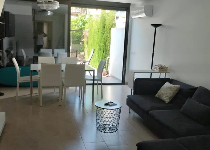 Bungalow Voramar Szálloda